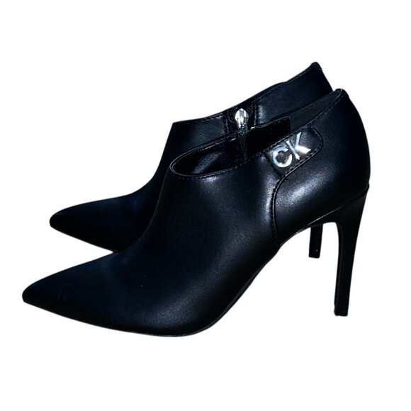 Calvin Klein Hally 2 Womens Black Pointed Toe Ankle Booties Size 7M With Side Zi - Picture 1 of 12